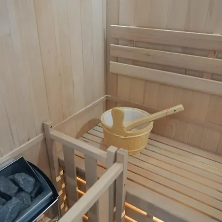 Cozy Loft With Sauna And Hot Tub